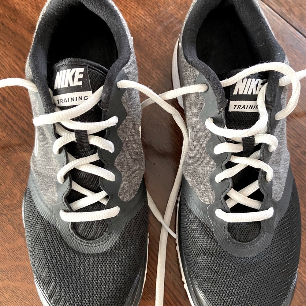 Nike’s Training Sneakers Size 8